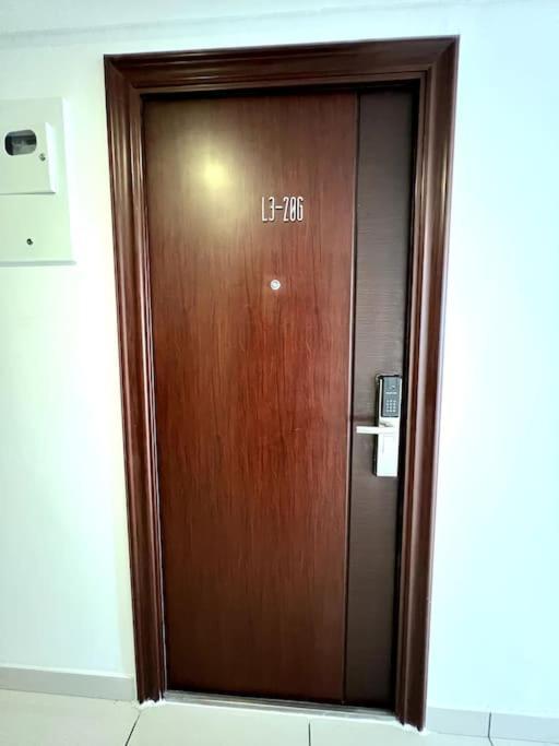 Dayinn, Skyhouse Bsd Lux And Homey Studio, Near Aeon Bsd And Ice Bsd Cilenggang Екстер'єр фото